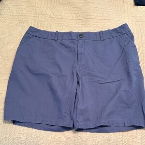 Size 20W Ava & Viv Women's Navy Shorts. Good length!